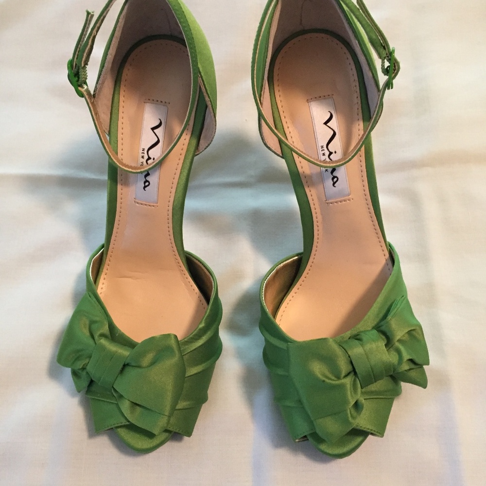 Nina New York High Heels with Bow
